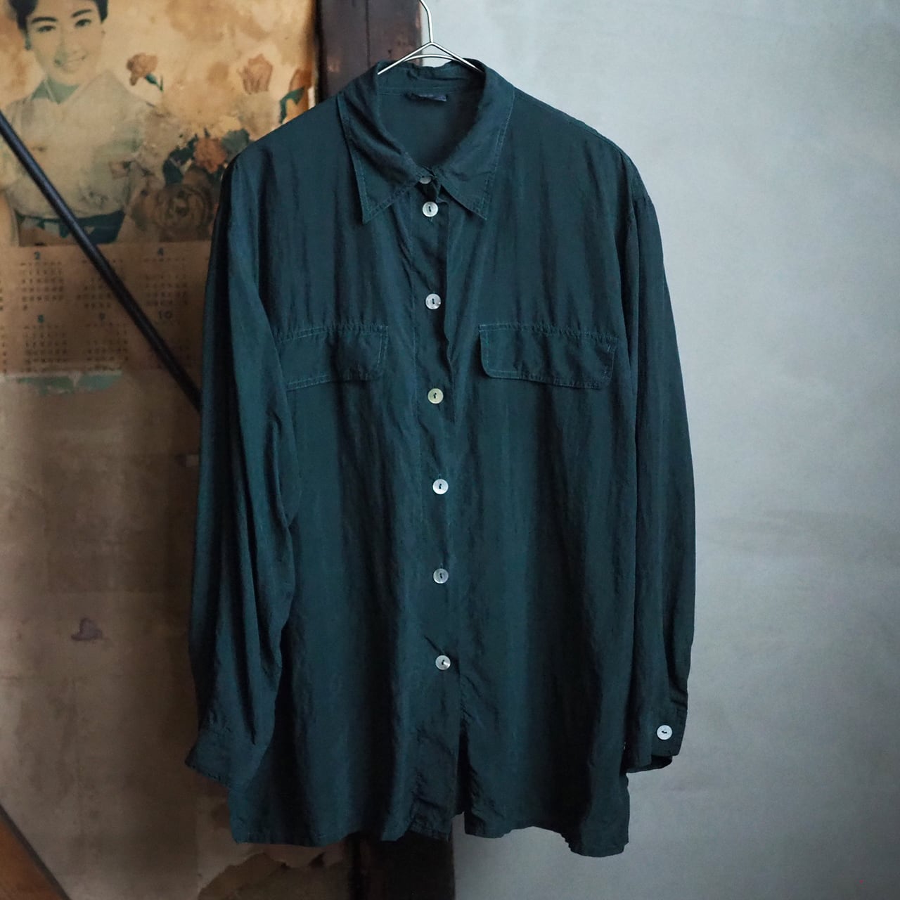 おみつのおつくろい オーバーダイシルクシャツジャケット(製品染め・ブラック)