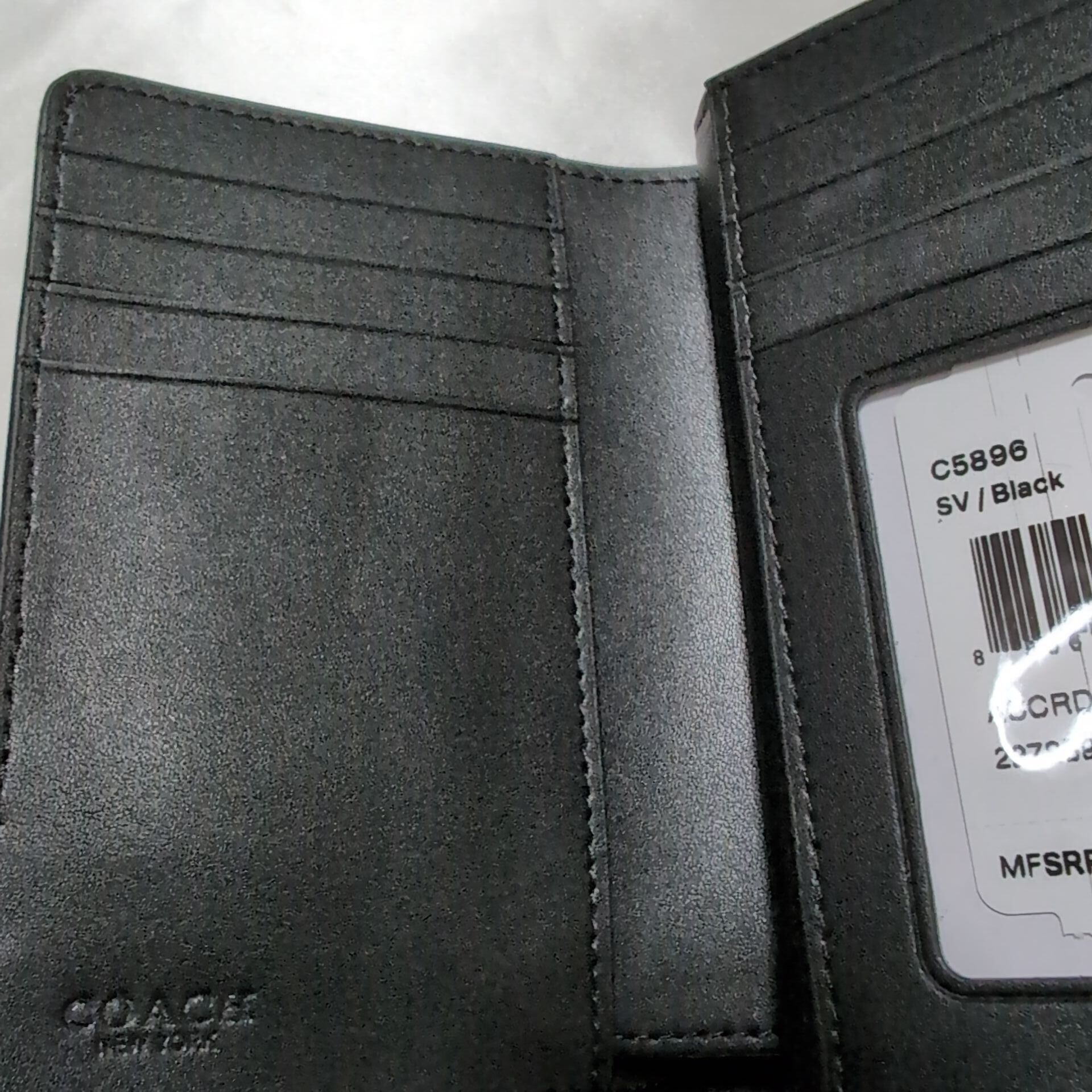 COACHコーチ 二つ折り財布 シグネチャーエンボス ブラック