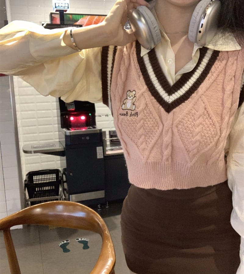 制服風スタイリングが叶うセット♪ クロップド丈 ニットベスト タイト