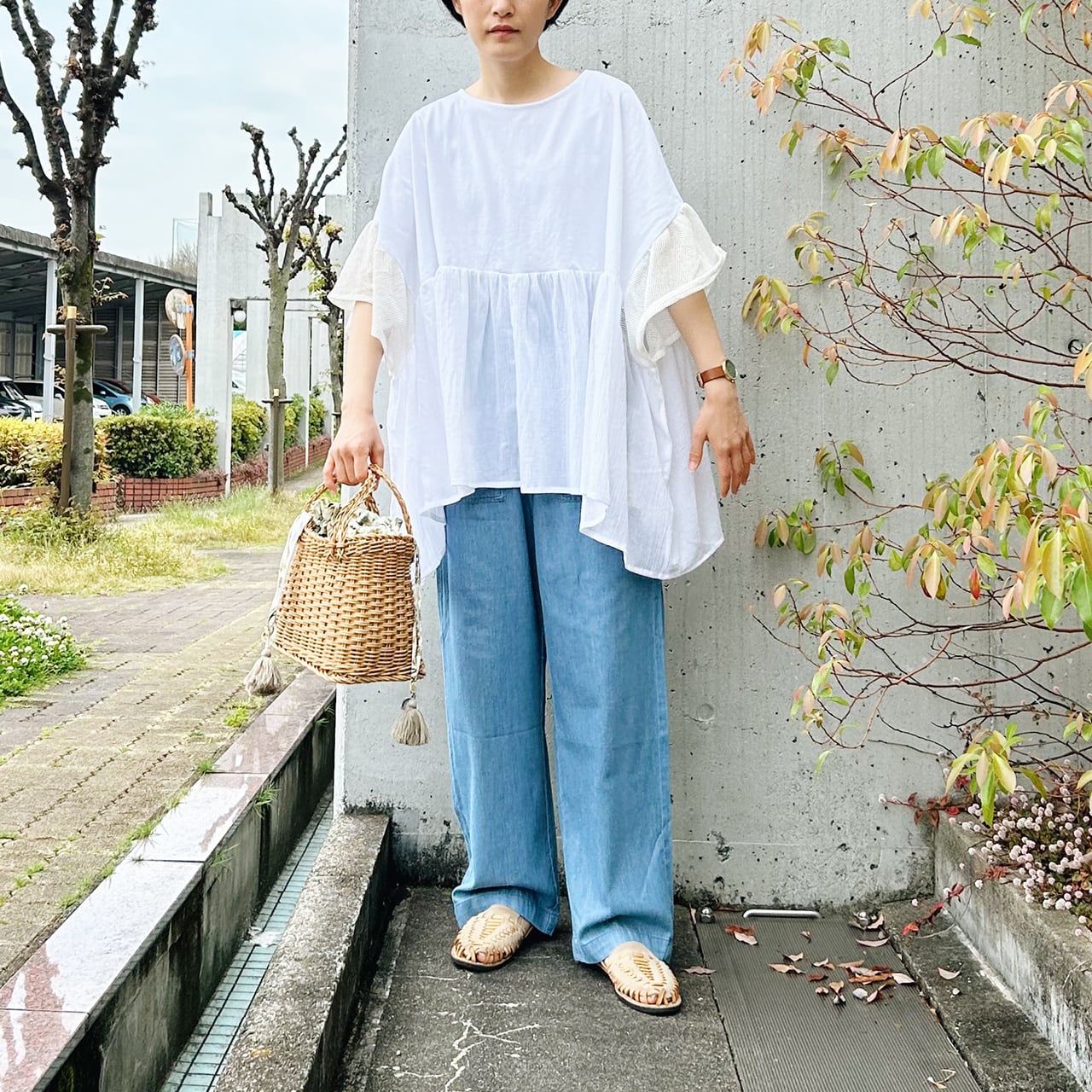 Cotton sheeting flare tee (off-white)