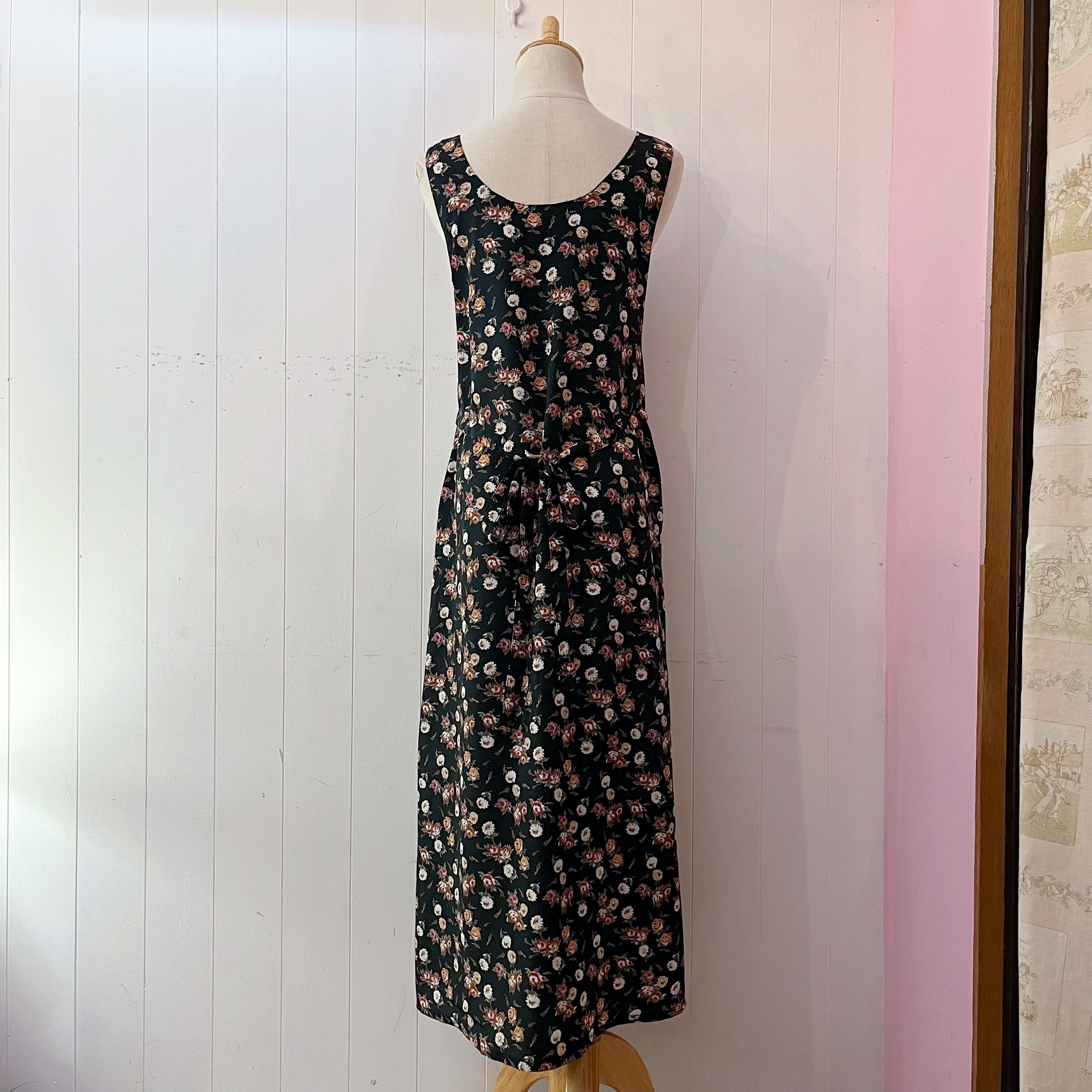 black flower frill button jumper skirt