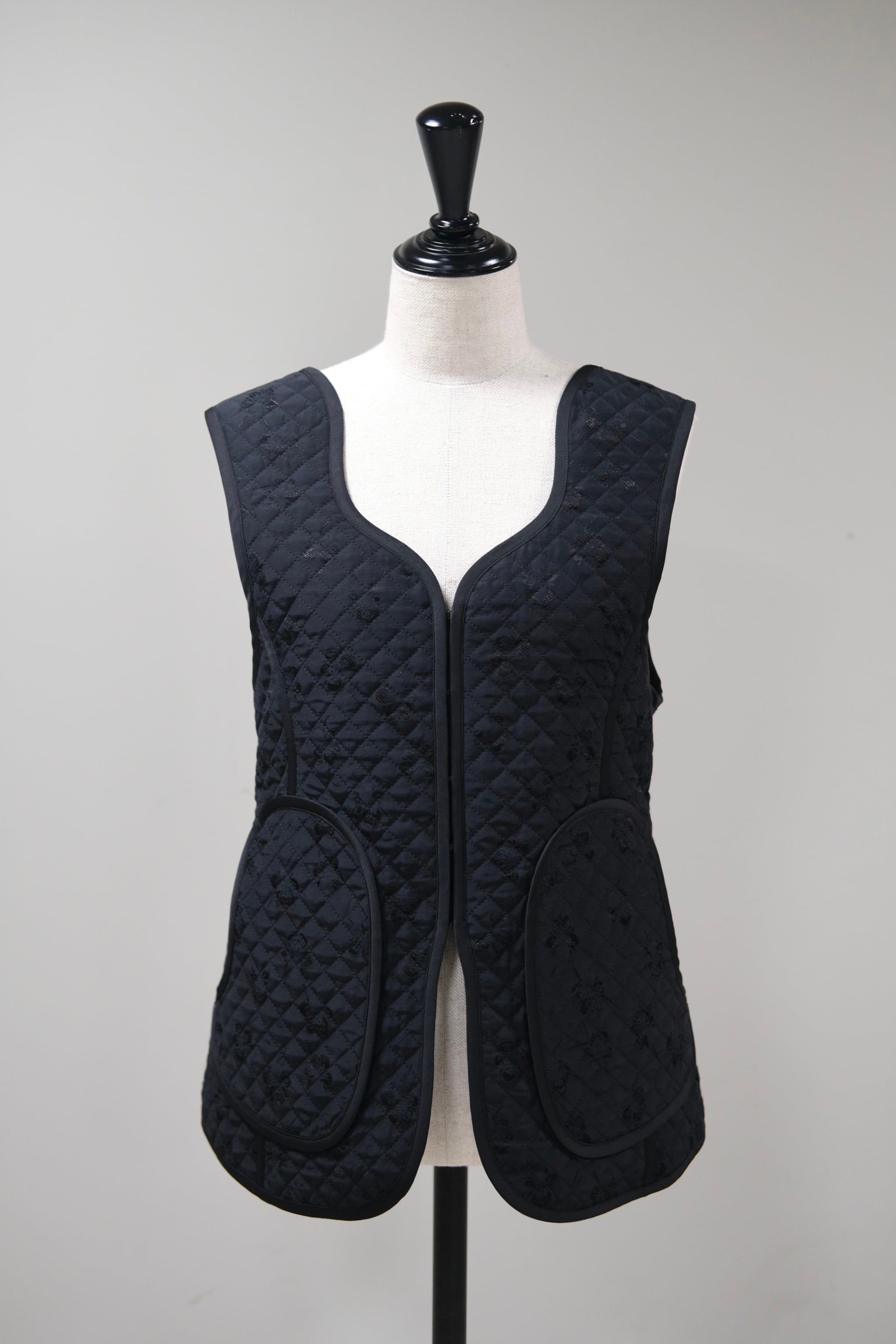 【Mame Kurogouchi】Floral Jacquard Quilting Vest