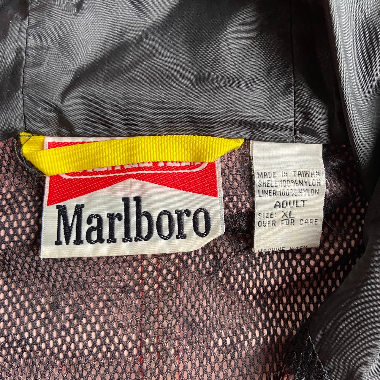 たるまろページ ビッグサイズ 90年代 Marlboro マルボロ マウンテンパーカー ナイロン