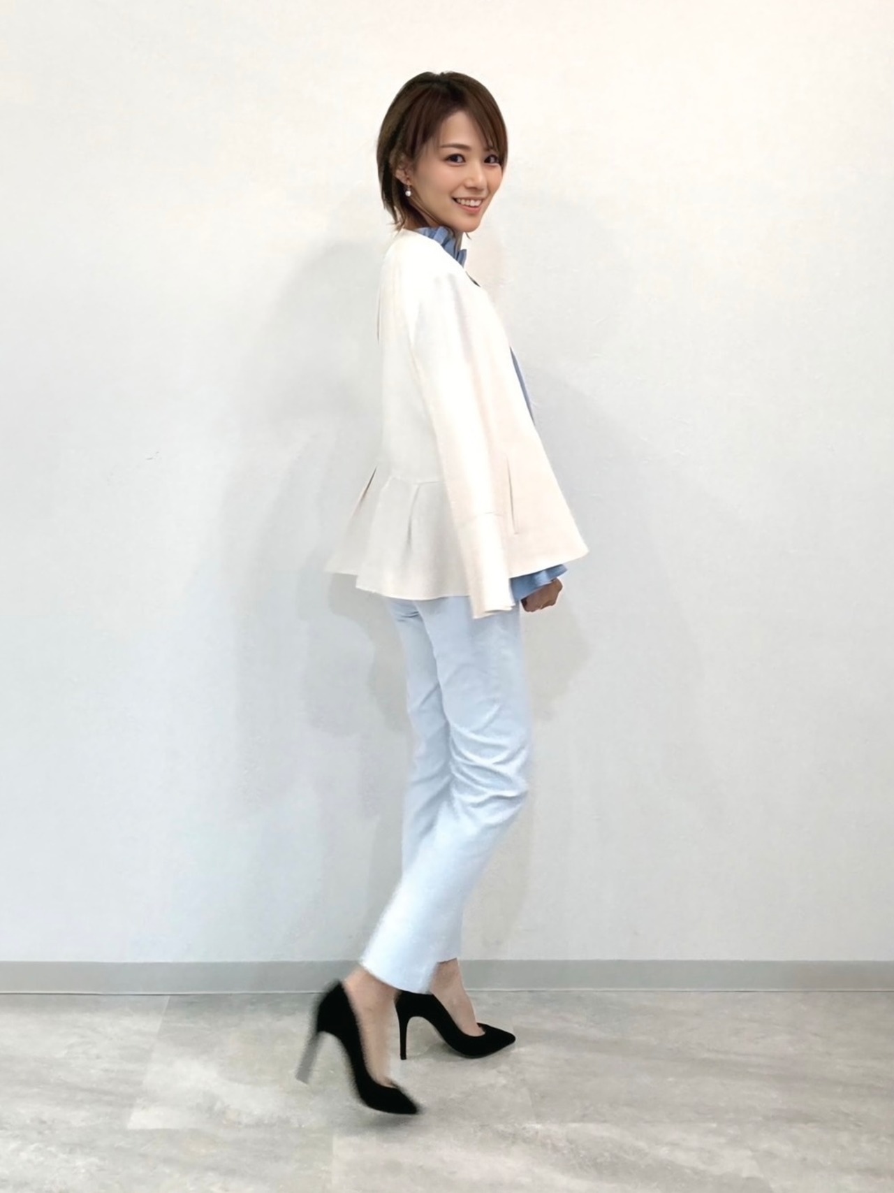 テーパードパンツ