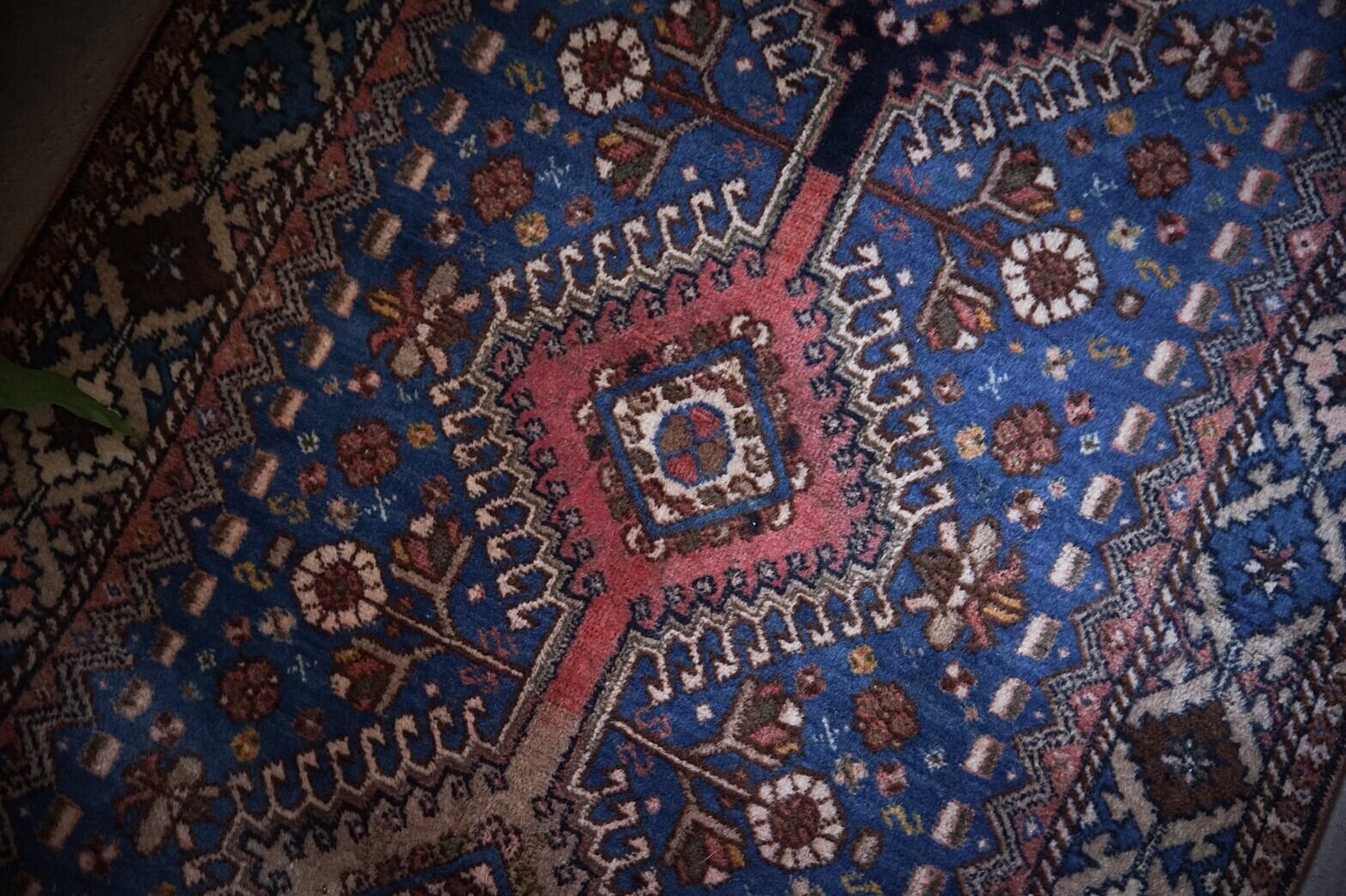 167 -Vintage shewan rug
