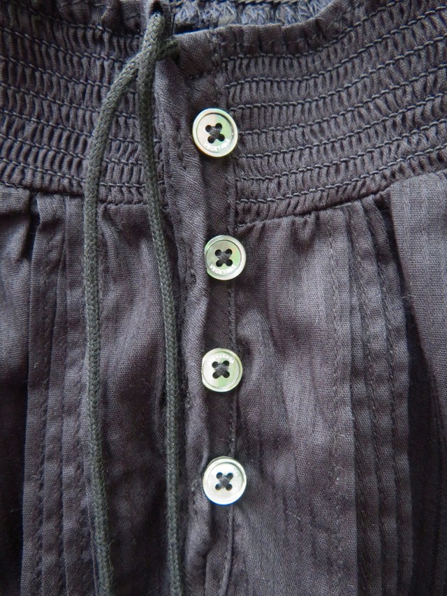 (即納) vegetable / Dewey off blouse