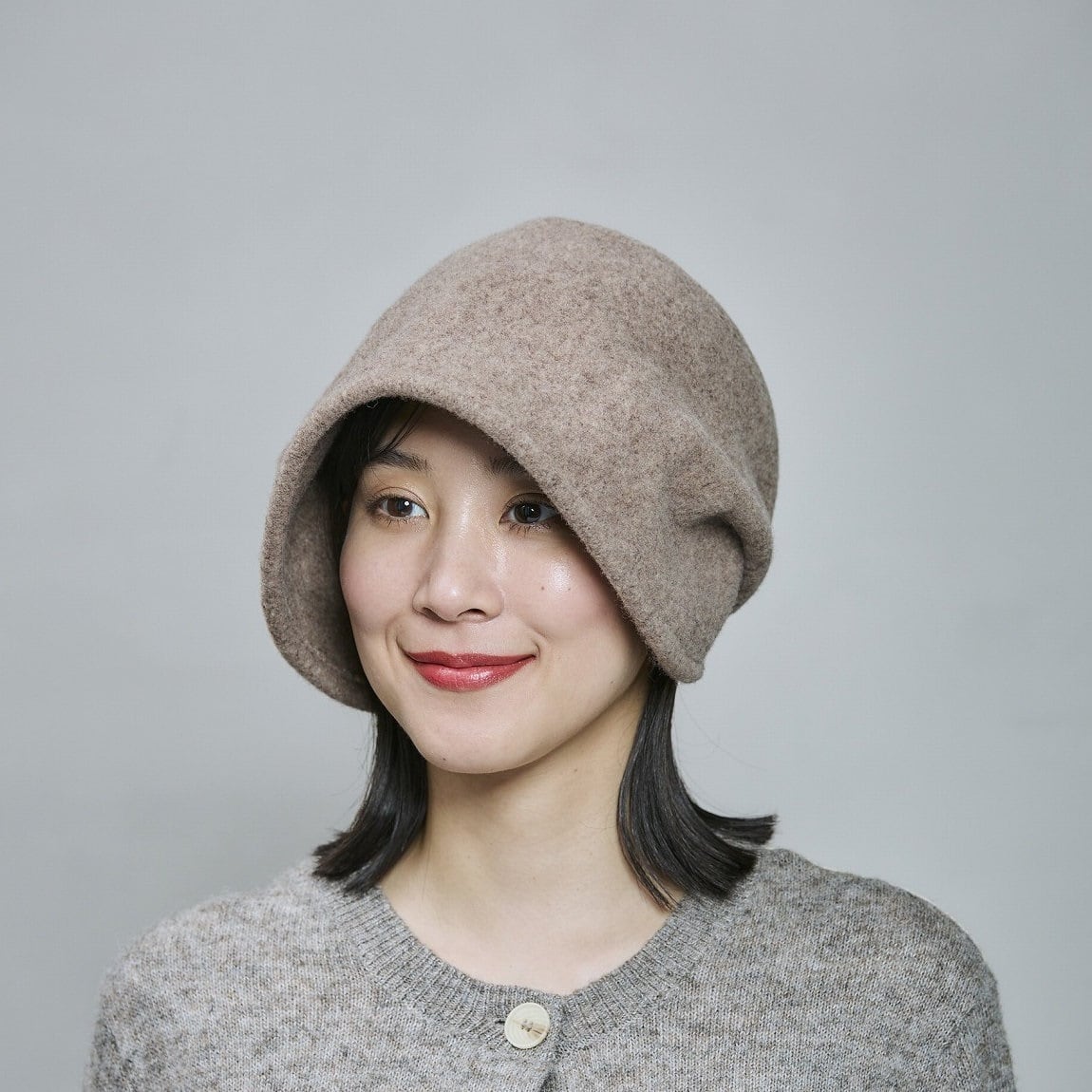 【2026AW】ウールバスクレトロ フード|ベージュ/ブラック/グレイ/ワイン Wool Basque Retro Hood