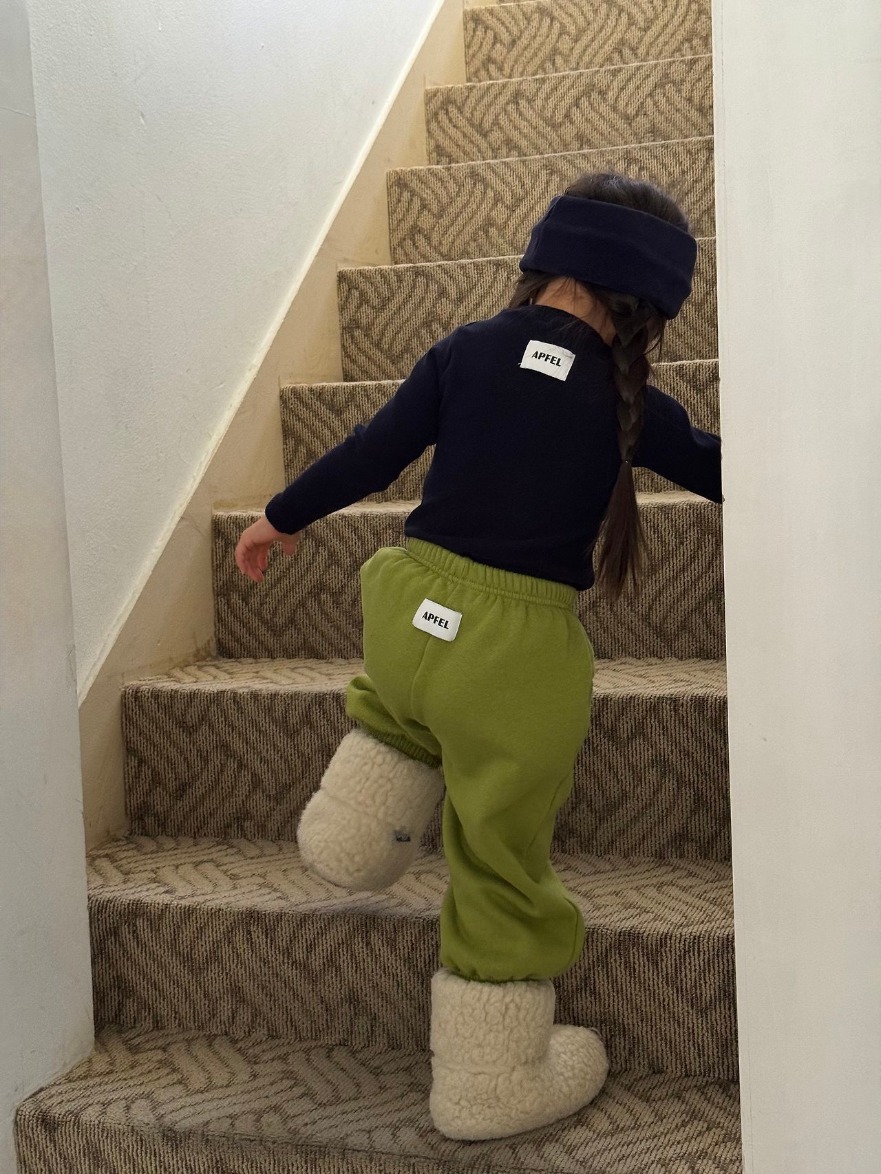 Apfel［取寄］modakbul jogger pants 26winter