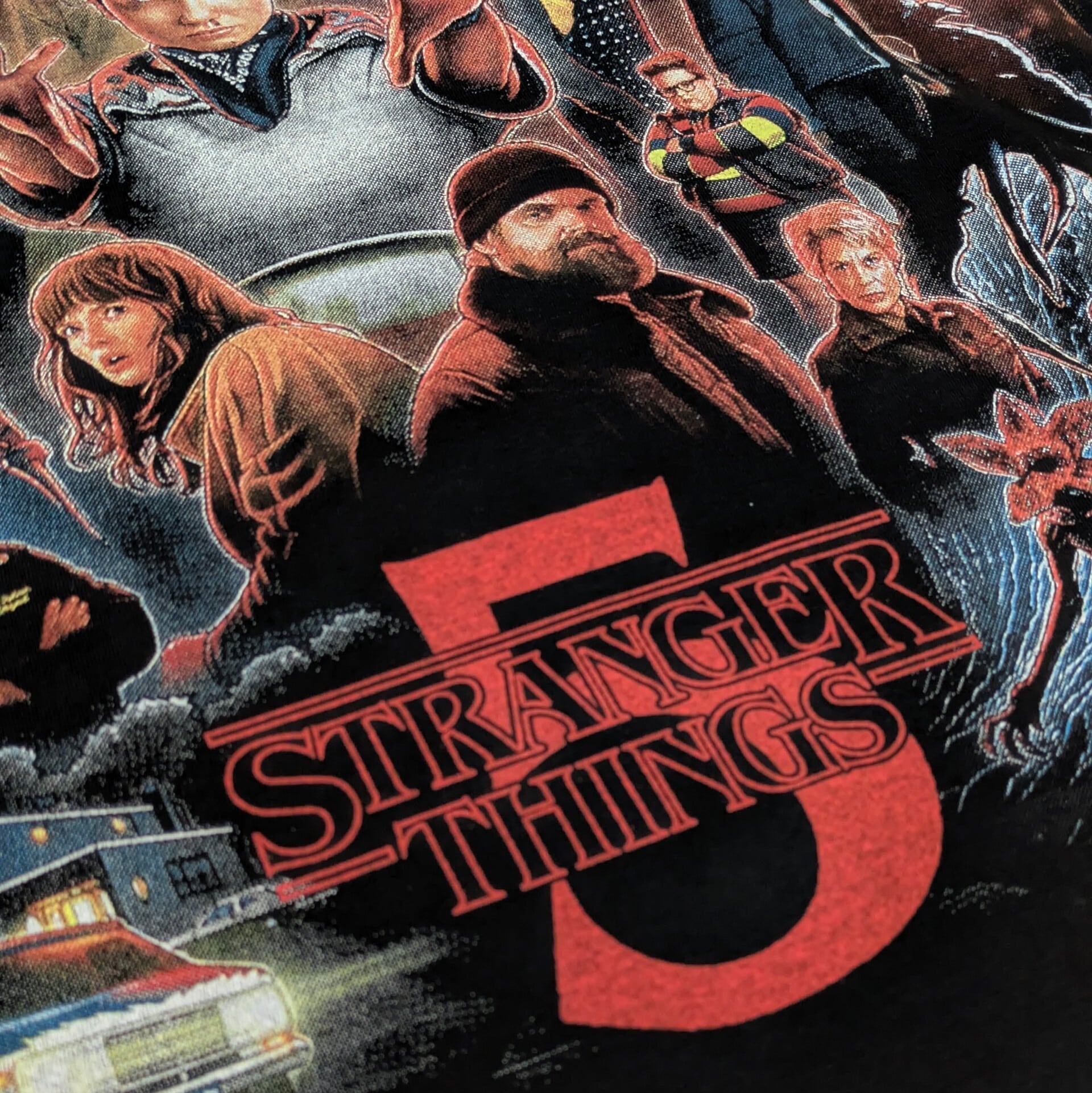 【 Stranger Things / ストレンジャーシングス  】ストレンジャーシングスSeason5 広告PRイラストデザイン / Tシャツ〚アメリカン雑貨 アメトイ〛