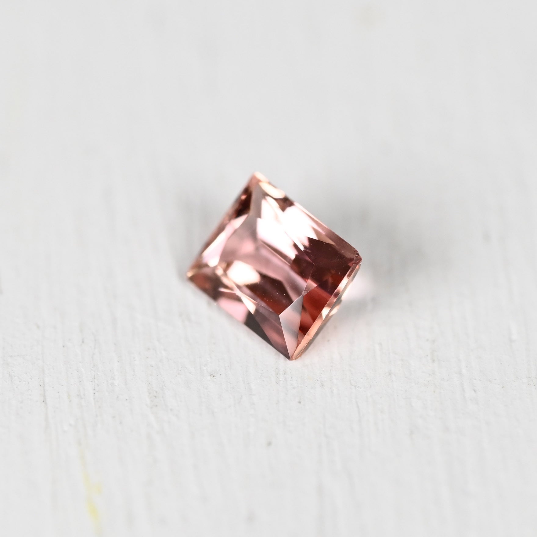 店舗3周年記念特別価格】インペリアルトパーズ 0.443ct（ソーティング