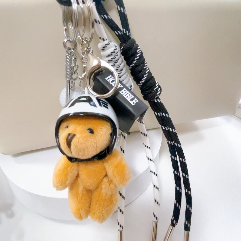 MCM 美品 ヴィセトス バッグチャーム キーホルダー くまパイロット MCM 美品 ヴィセトス バッグチャーム キーホルダー くまパイロット