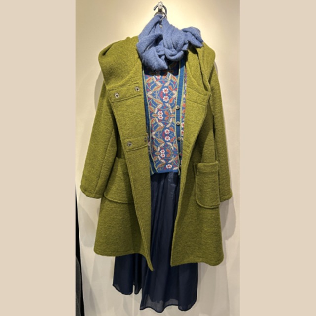 おすすめセレクト（ストール＋コート＋トップス+カーディガン+スカート）