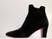 ★ChristianLouboutin クリスチャンルブタン スエードレザー ヒール ショート ブーツ ブーティ 37.5 黒★ 3シーズン大活躍の着回しアイテム