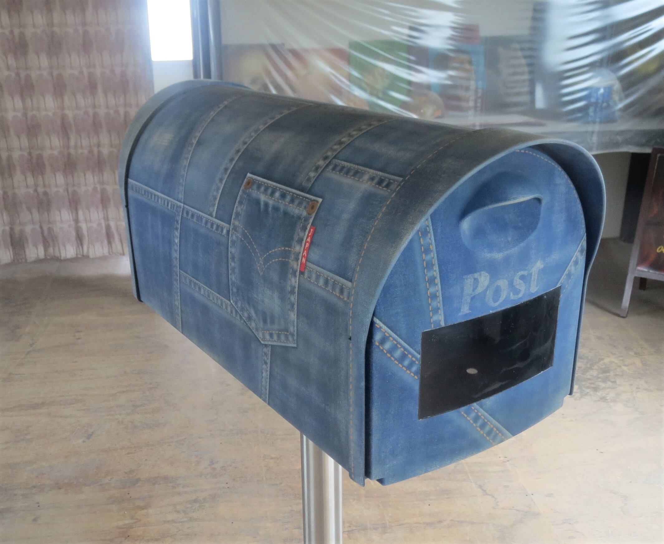 郵便ポスト　カスタムペイント　フレイムス カスタムペイント工程 郵便ポスト【奈良フレイムス】 | 飴色塗装店