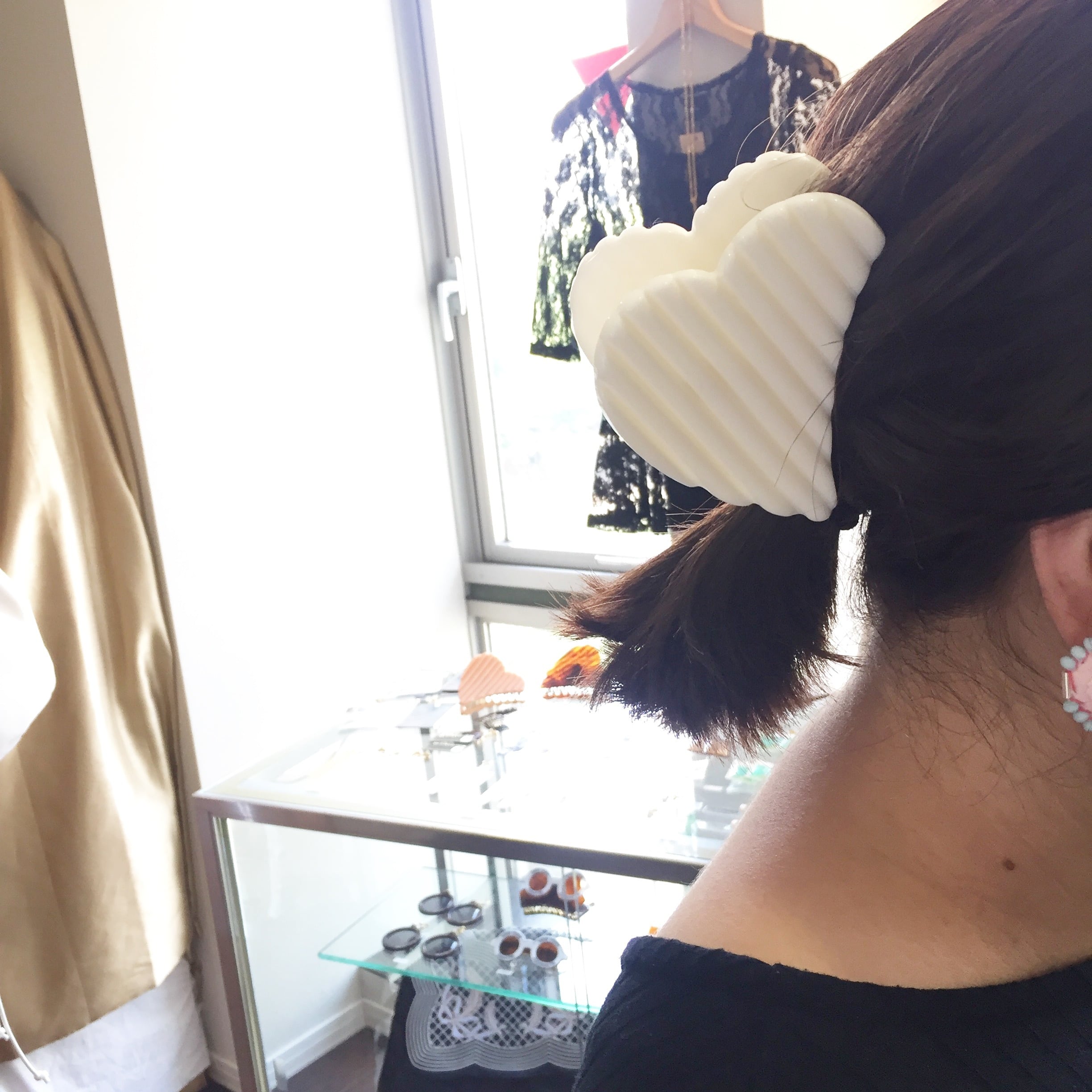 【500円引きクーポン】 アクリルリブ ヘアクリップ シアタープロダクツ アクリルヘアクリップ ヘアアクセ ハート型ヘアクリップ 送料無料