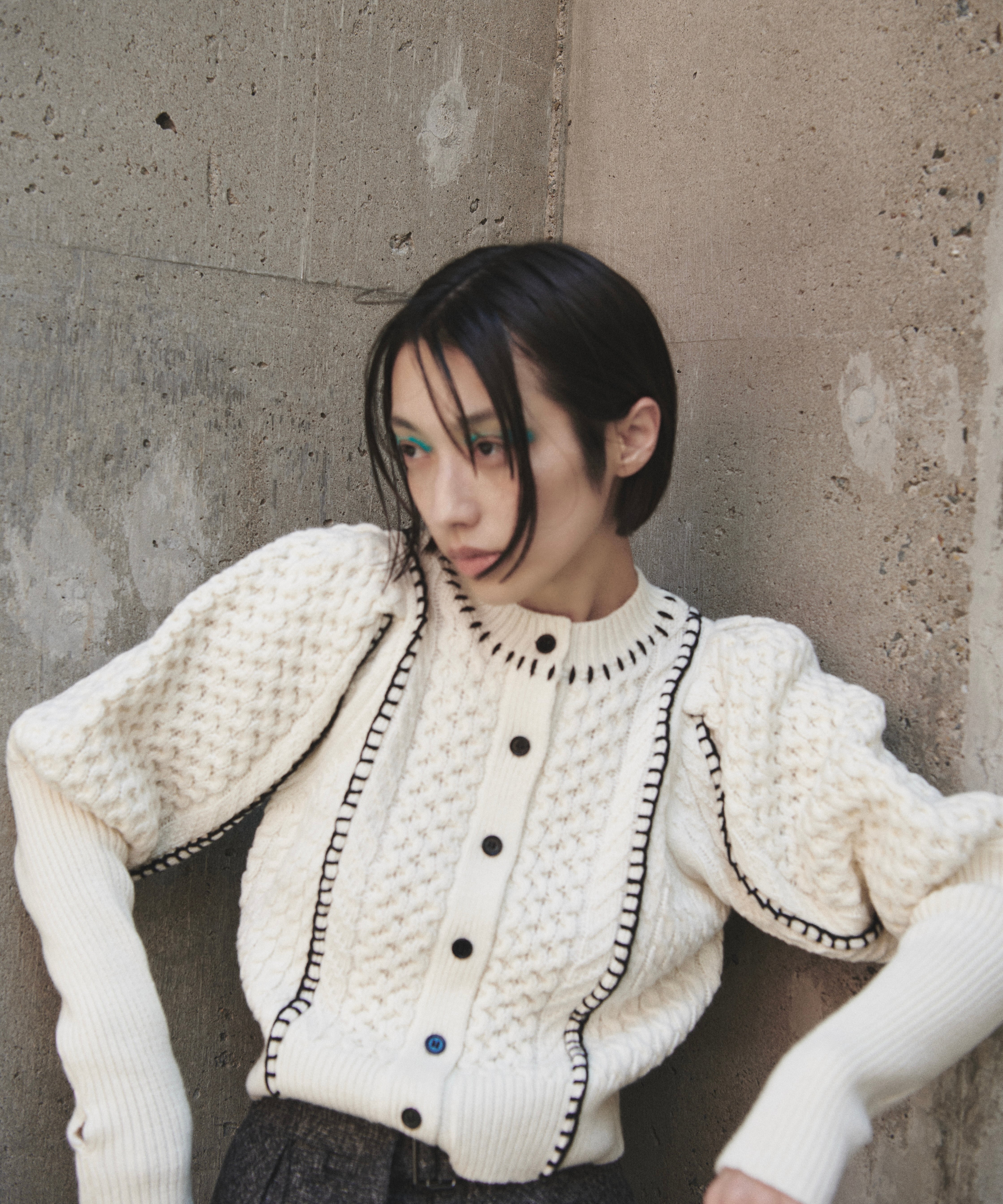 HAND STITCH DESIGN CABLE CARDIGAN (IVORY) | ANOGH