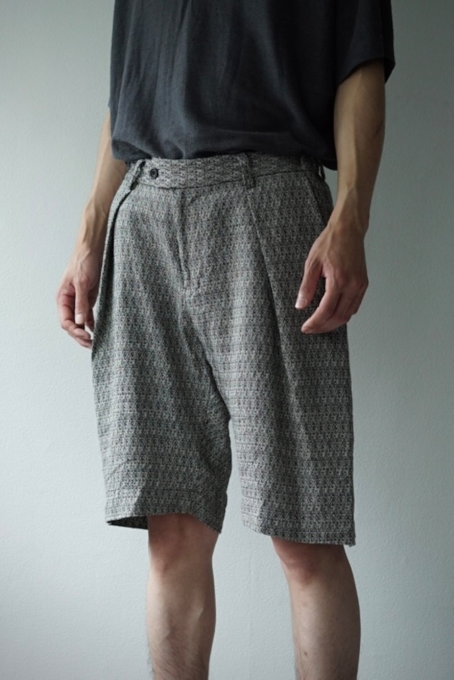 Linen Basket Dobby / Tuck Shorts（GRAY）