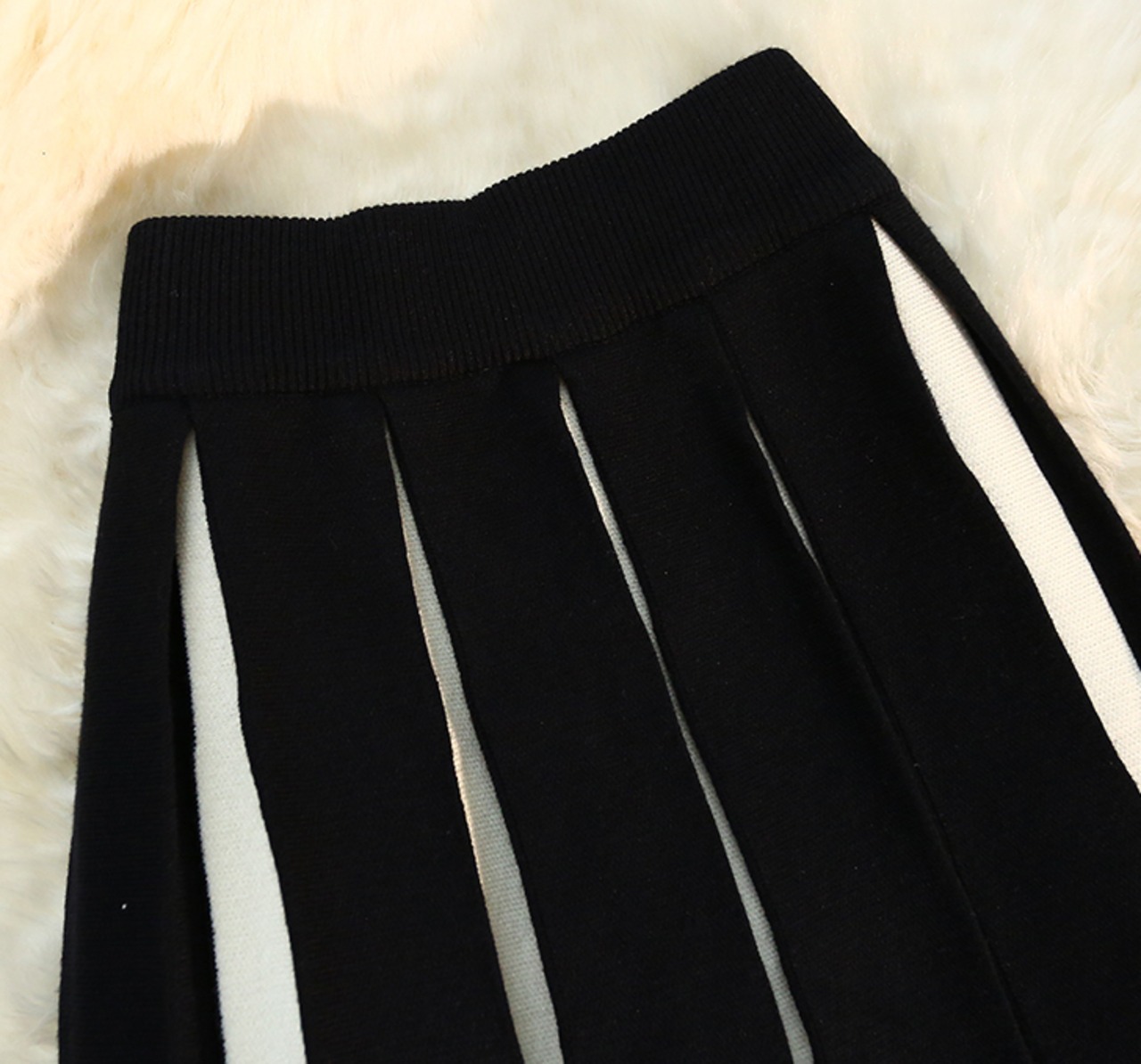 瞬間めくらまし魔法〜ニットストライプスカート〜　M22696