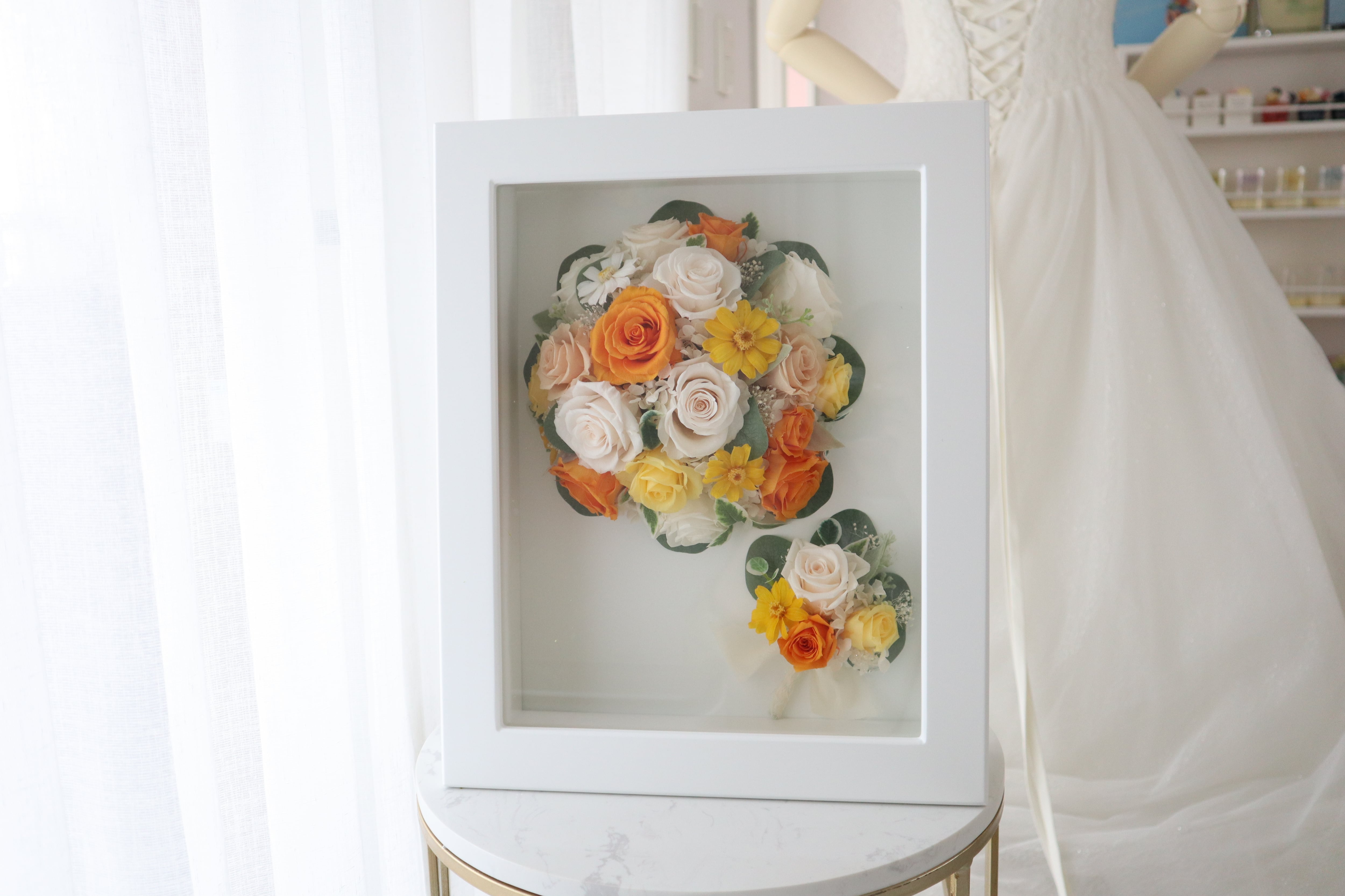 結婚式後のブーケ保存加工 】プリザブドフラワーor造花のブーケを額に