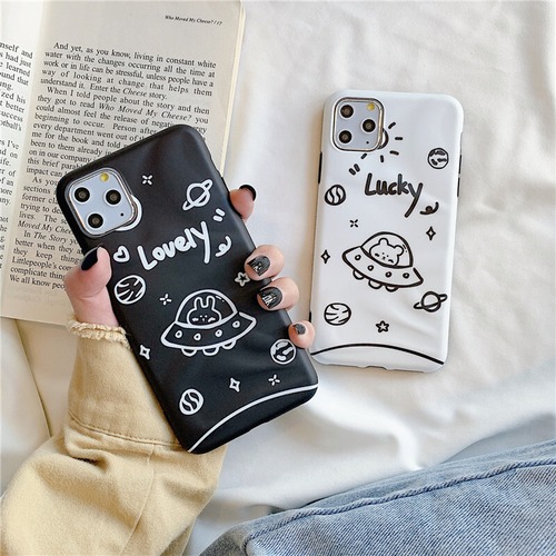 可愛い iPhone11 Pro/XSソフトケース 黒 白 ペア スマホケース♪