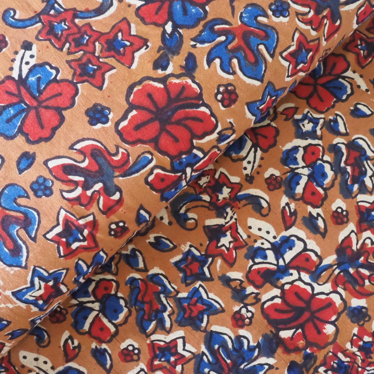 ブロックプリント生地【50cm単位】インド綿 花柄 ブラウン×赤×青 #37710-RD1