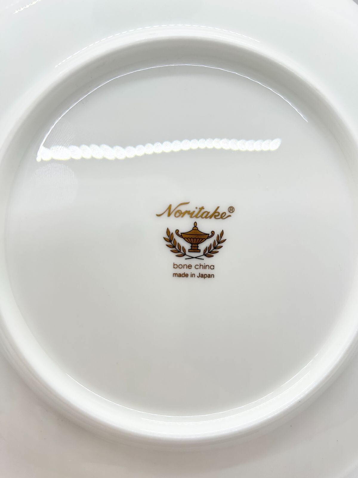 ノリタケ 金富士 飾り皿 富士山 銘あり 作家物 大皿 約35.5cm ノリタケ 金富士 飾り皿 富士山 銘あり 作家物 大皿 約35.5cm