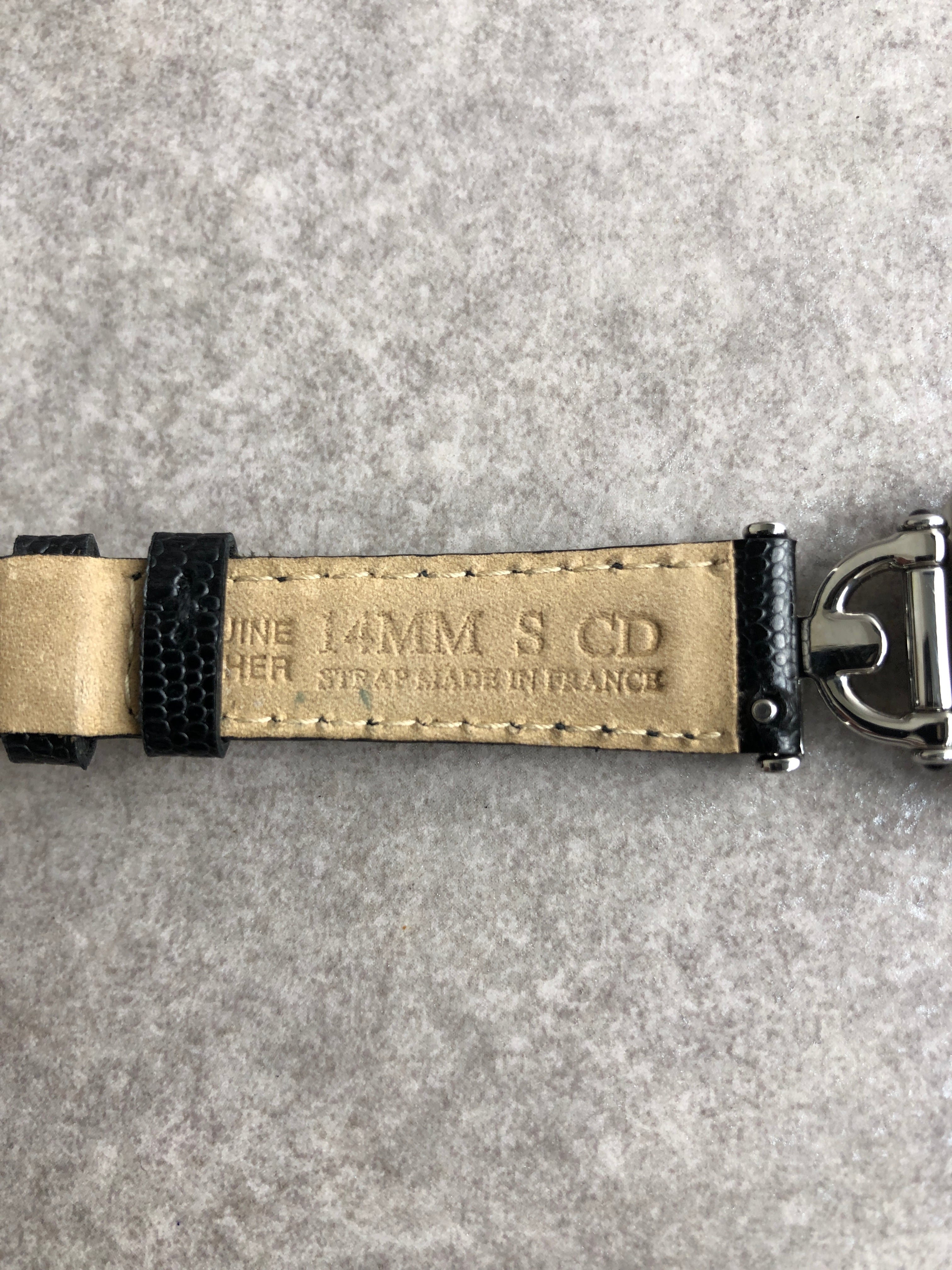 GUCCI グッチ 腕時計 シルバー ステンレススチール レザー 6300L