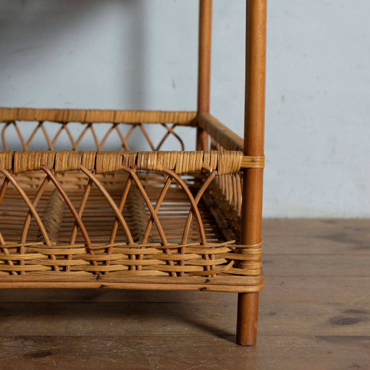 Rattan Rack / ラタンラック 〈籐・棚・収納・ナチュラルインテリア・シンプルインテリア・アンティーク・ヴィンテージ〉112572 |  SHABBY'S MARKETPLACE　アンティーク・ヴィンテージ 家具や雑貨のお店 powered by BASE