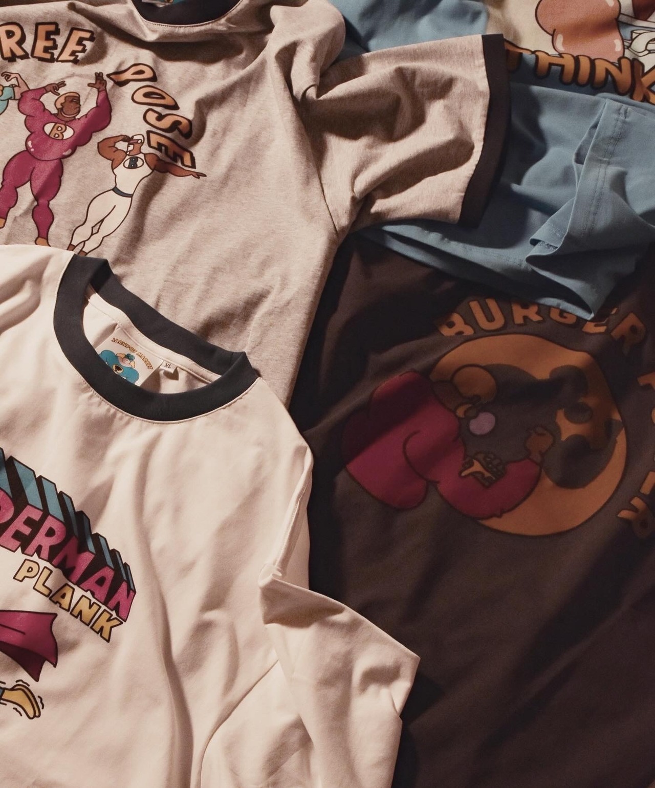 グラフィックTシャツ 16