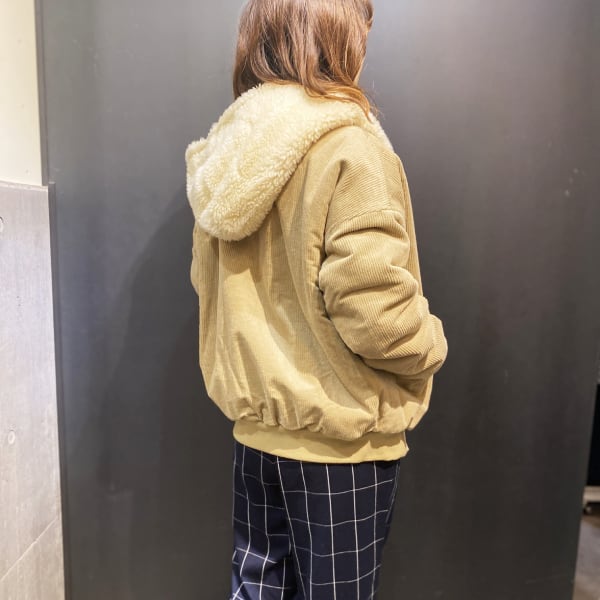 柄シャツ・プリントシャツで人気。FURASUKO LA VOSTRA ヨーロッパ各国