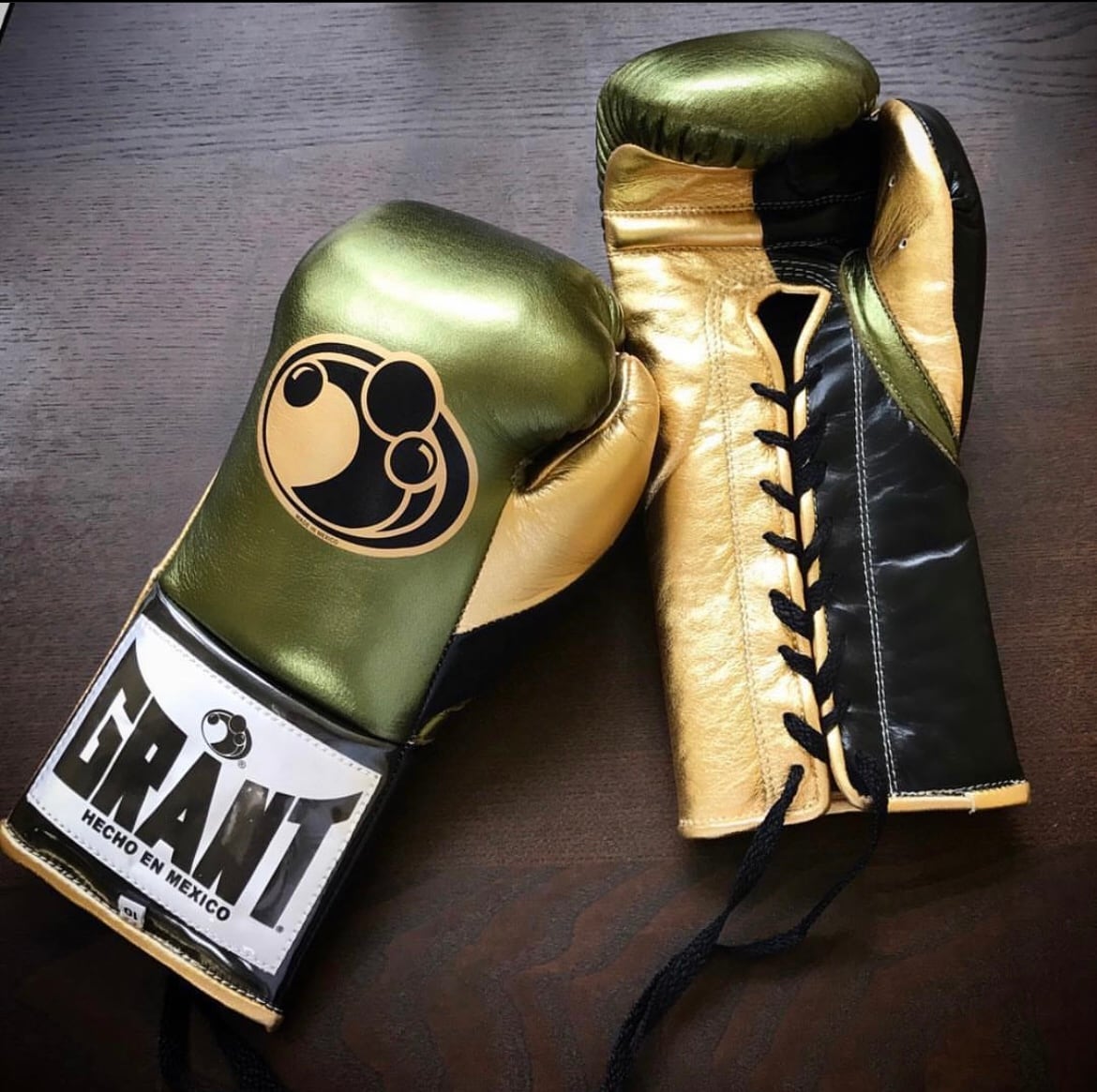 GRANT ボクシンググローブ 黒/赤 メキシコ製 ウイニング おぼつかなく