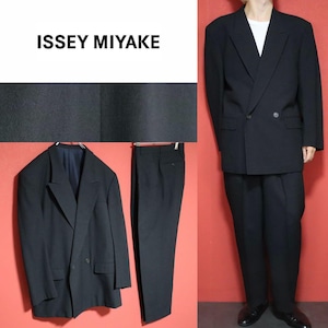 ISSEY MIYAKE