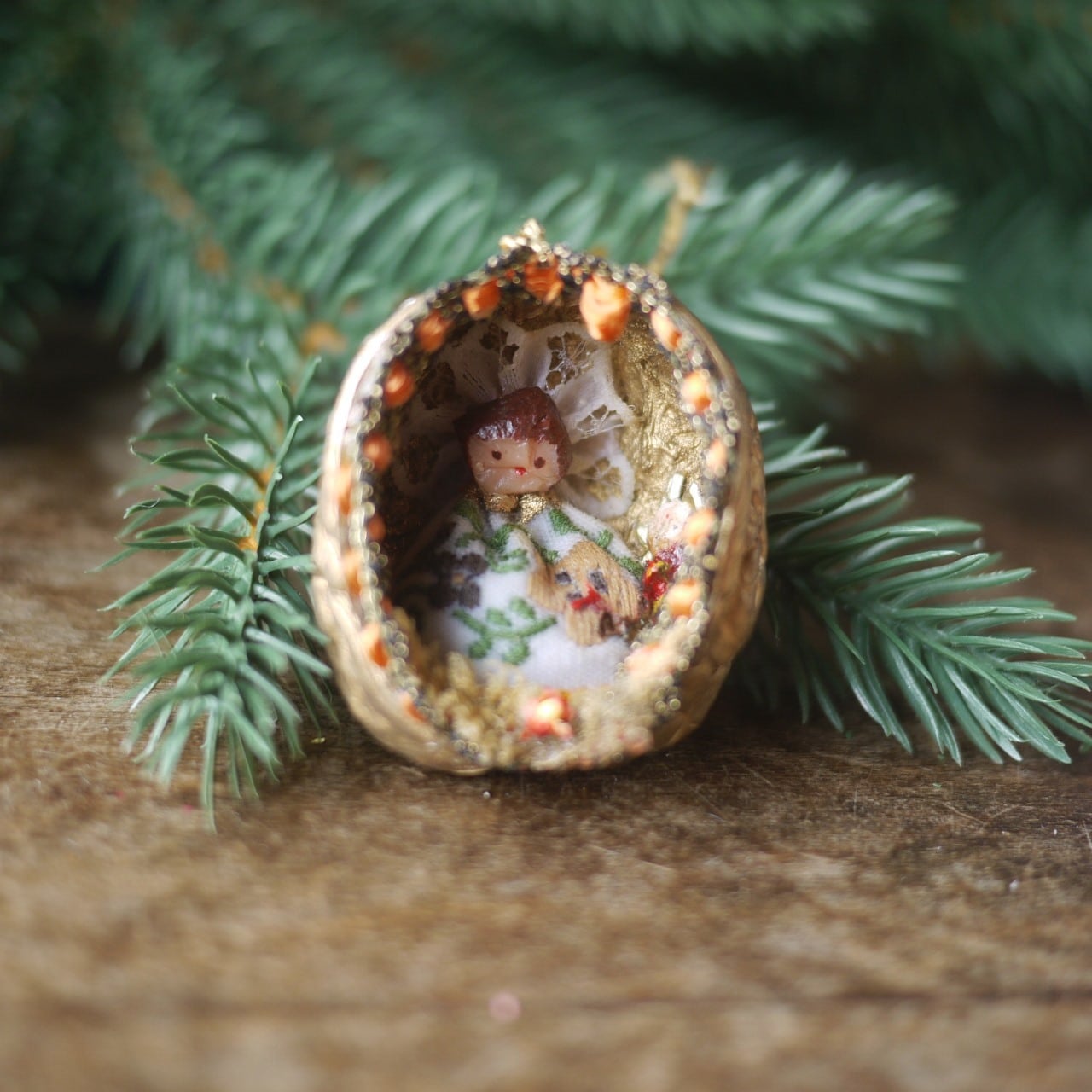 くるみ飾り WachsFatschenkind ドイツ