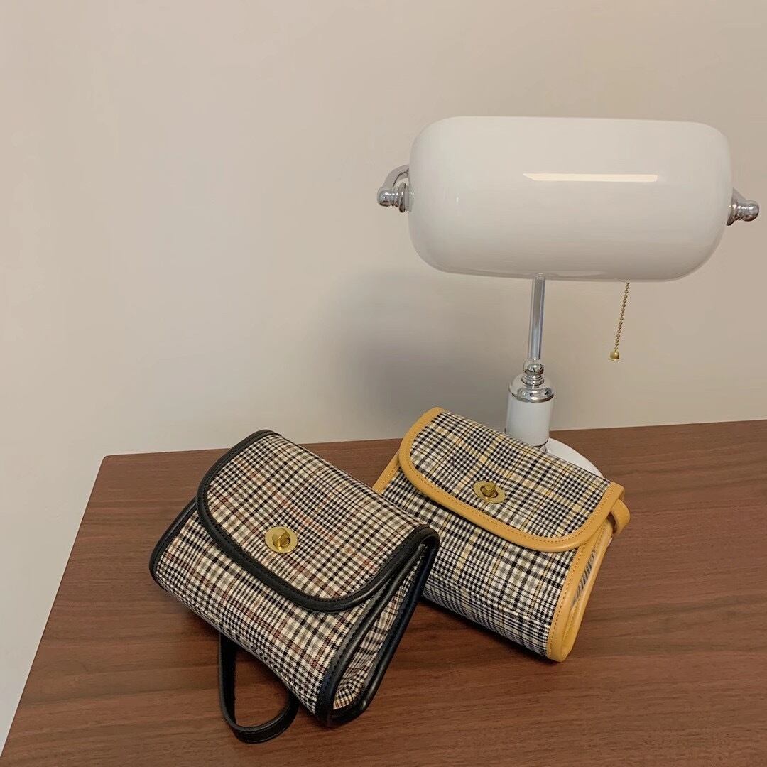 チェックフラップショルダーバッグ