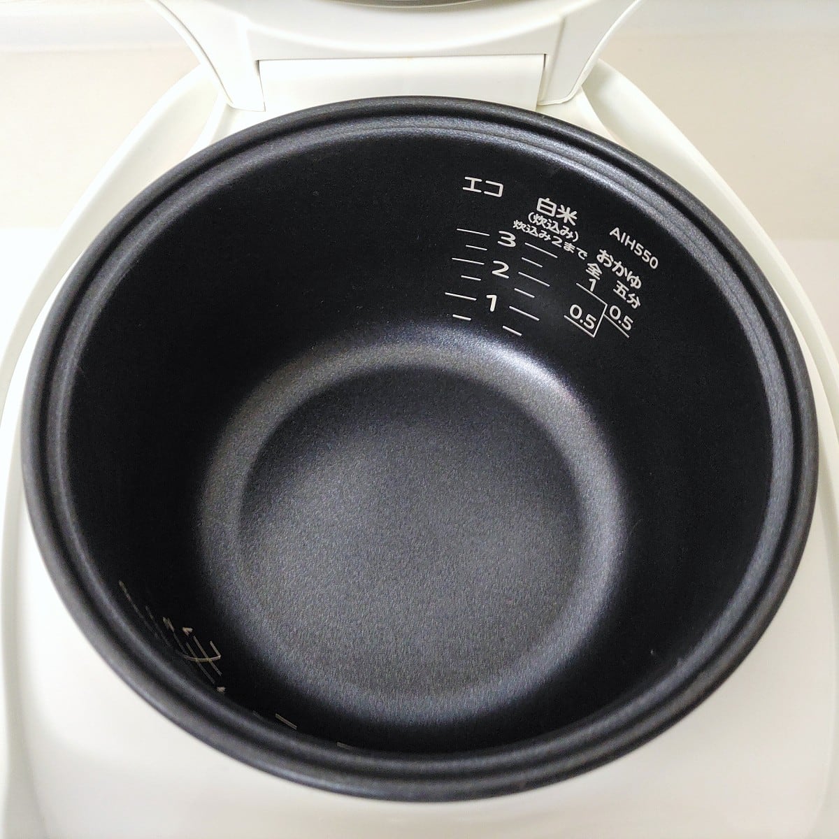 タイガー・マイコン炊飯ジャー・炊飯器・JAI-R551・2015年製・三合炊き 