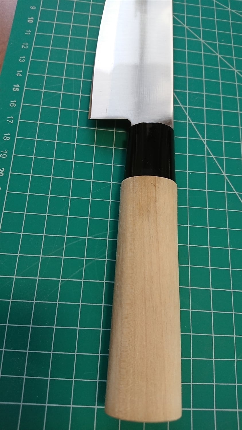中古o988 切れる三徳包丁 美味工房 刃長約170mm＋2特典 | 奄美テック