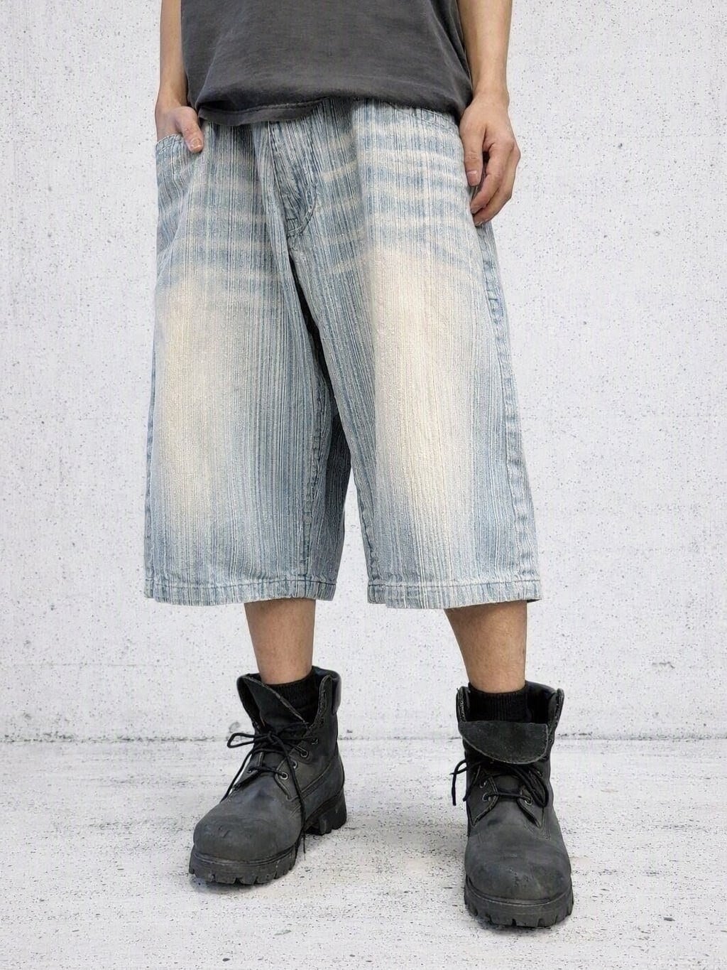 "AVIREX" baggy denim shorts