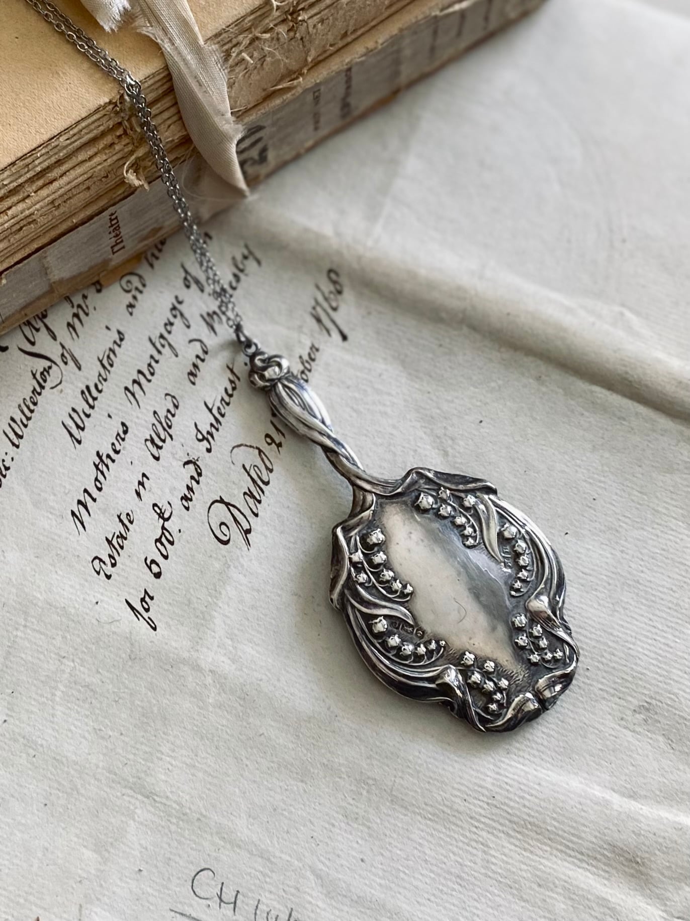 Silverスズラン 小さな手鏡