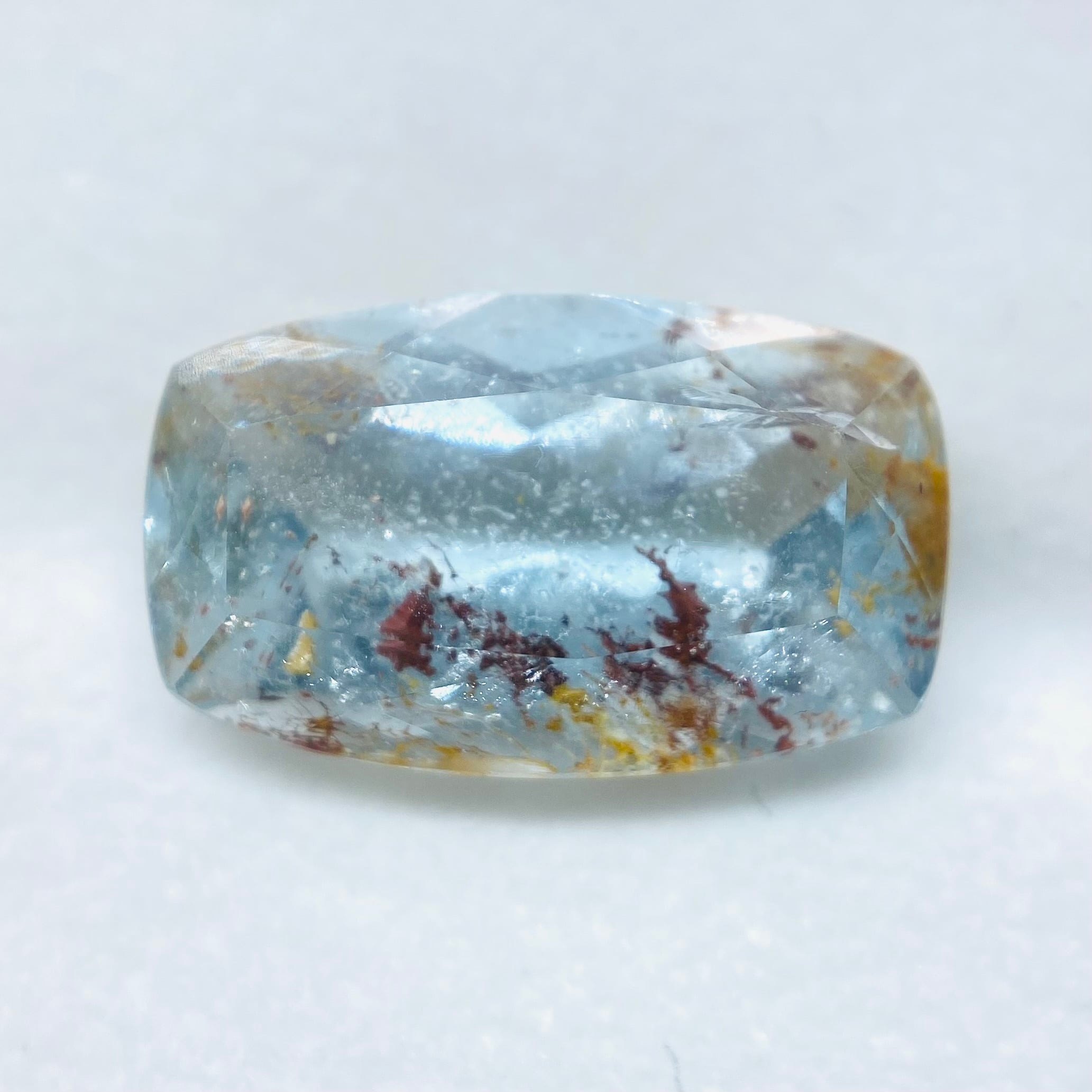 川面　ナチュラルトパーズ