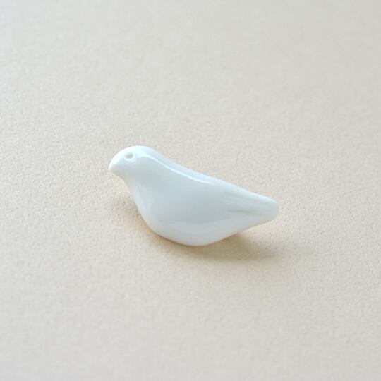 HatoKumo 白磁 鳩ブローチ | HatoKumo