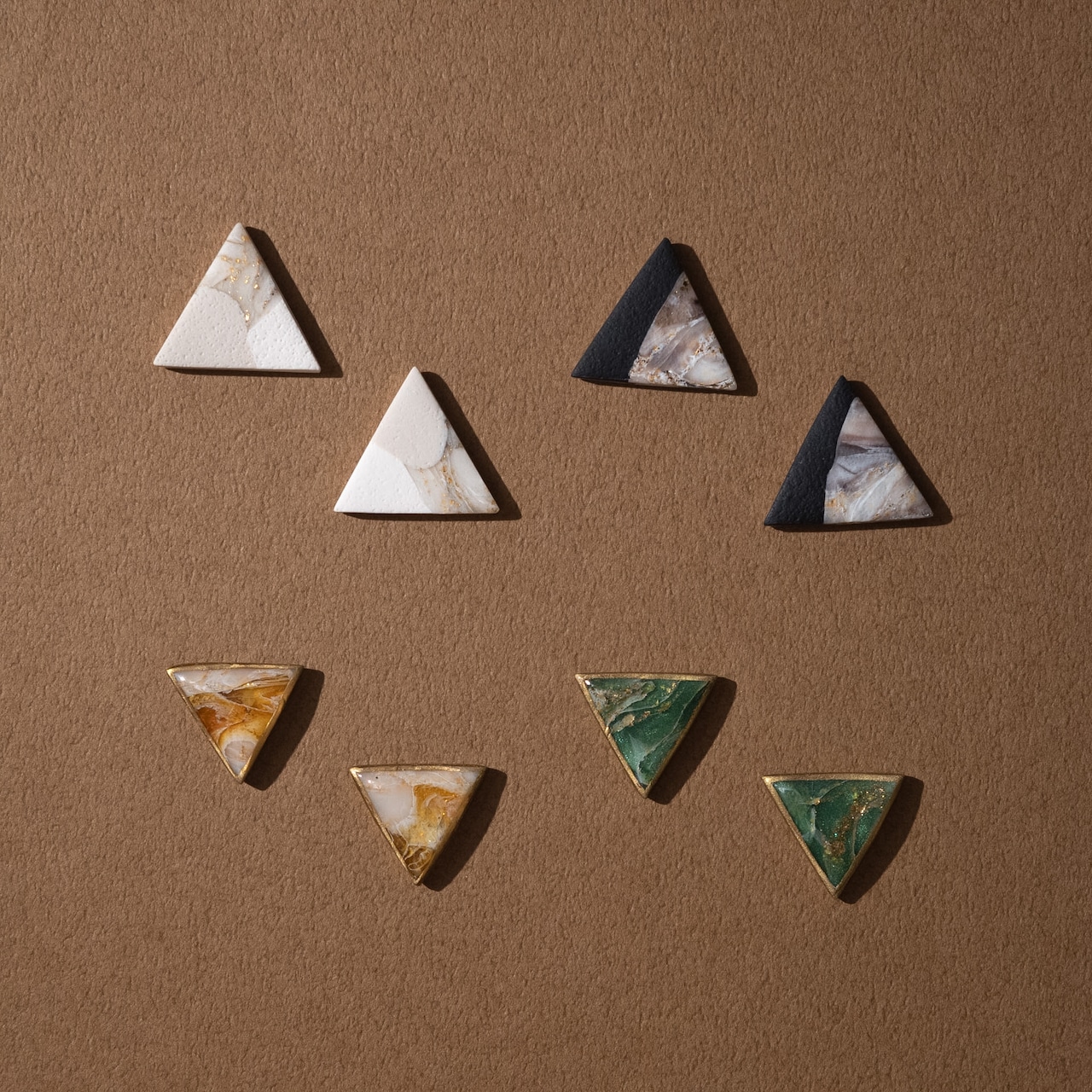 LOOP hogu v1 : Triangle Studs
