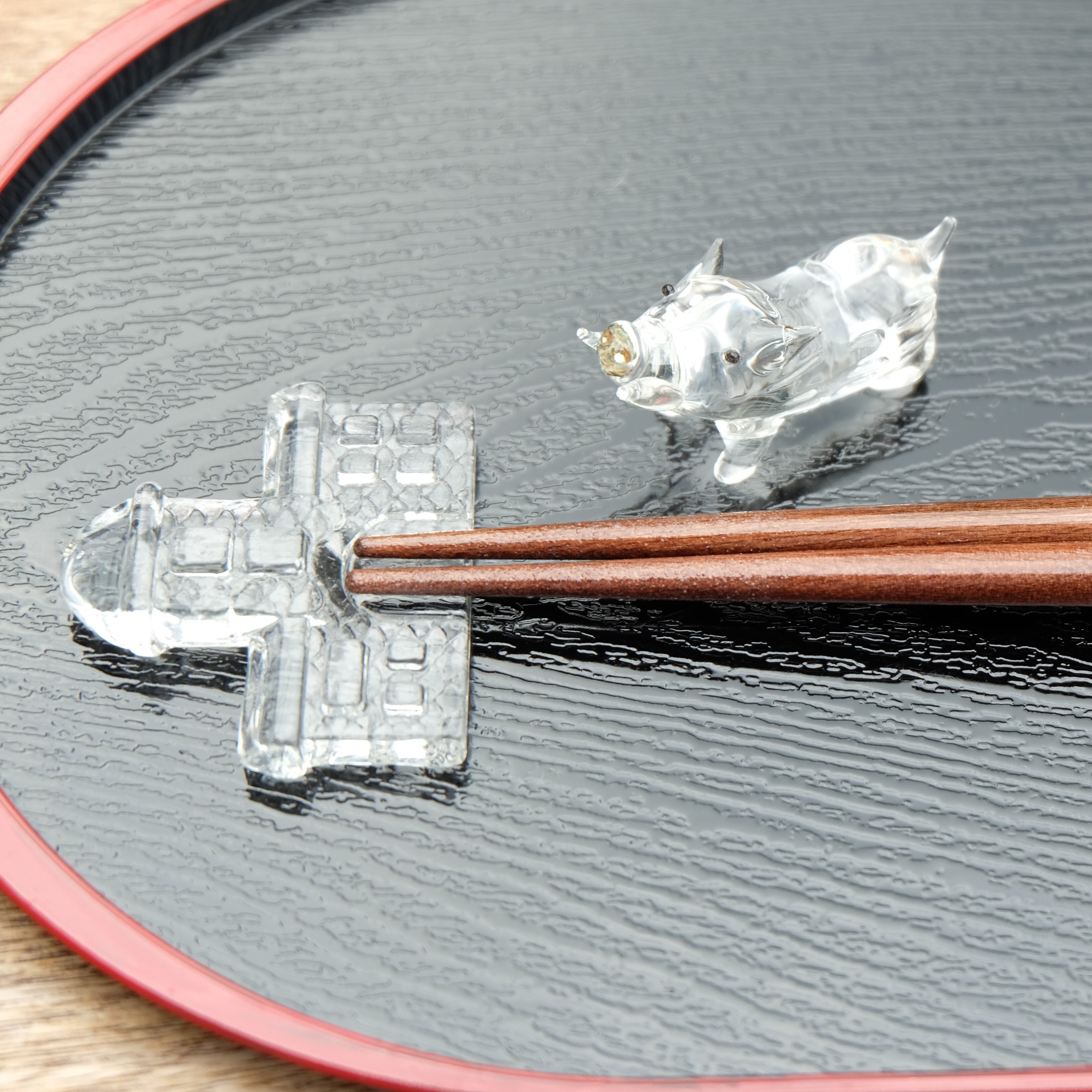 ガラス製箸置き うろこの家とポルチェリーノ | KOBE GIFT