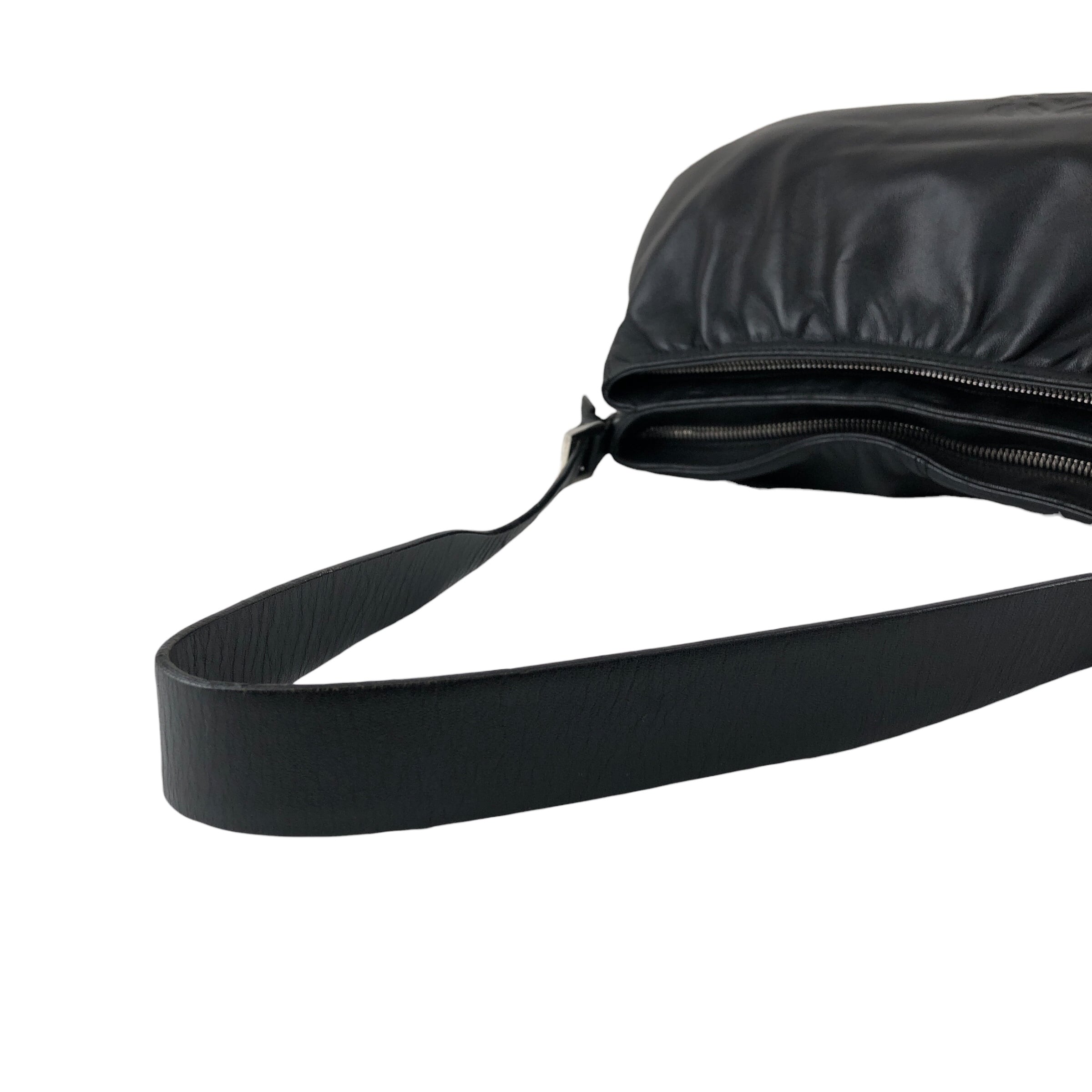 LOEWE ロエベ ショルダーバッグ ブラック アナグラム型押し ナッパ