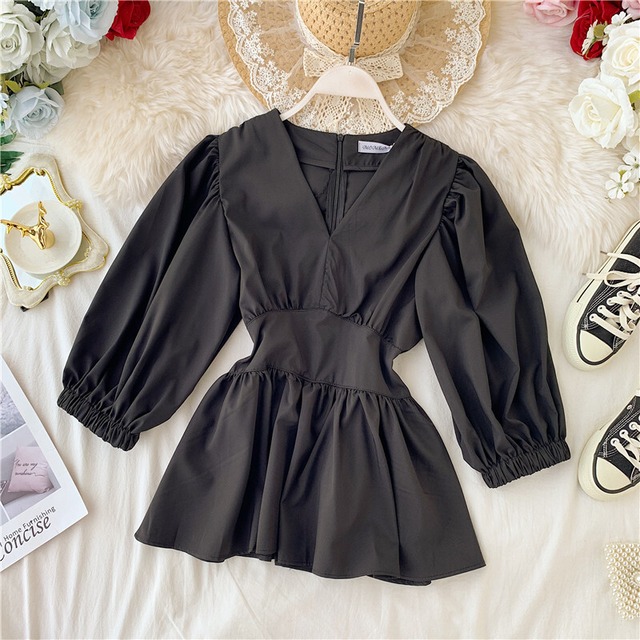 5色 春服 トップス シャツ ブラウス チュニック レディース 春 秋 かわいい 長袖 Vネック スリム 細身 ペプラム ウエストマーク ホワイト ブラック レッド イエロー ピンク ワンサイズ 大人可愛い きれいめ シンプル カジュアル 大人 上品 おしゃれ 無地 コーデ スタイル 着回し モテ 体型カバー 普段使い 10代 20代 30代 ラブリー キュート ガーリー エレガント フェミニン  通勤 通学 デート お出かけ 公園デビュー 女子会 お泊まり 休日 イベント 旅行 ショッピング