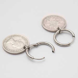 シックスペンスコインフープピアス