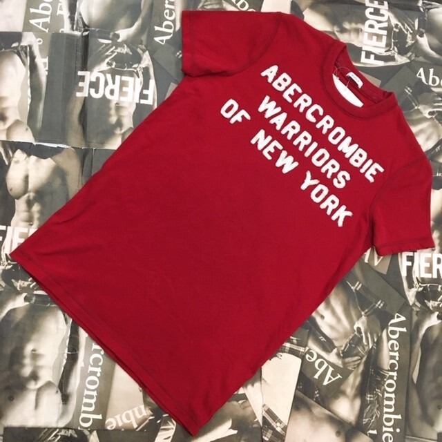 Abercrombie＆Fitch　MENS　Ｔシャツ　Ｓサイズ