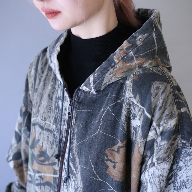 real tree camouflage over silhouette zip-up hoodie jacket