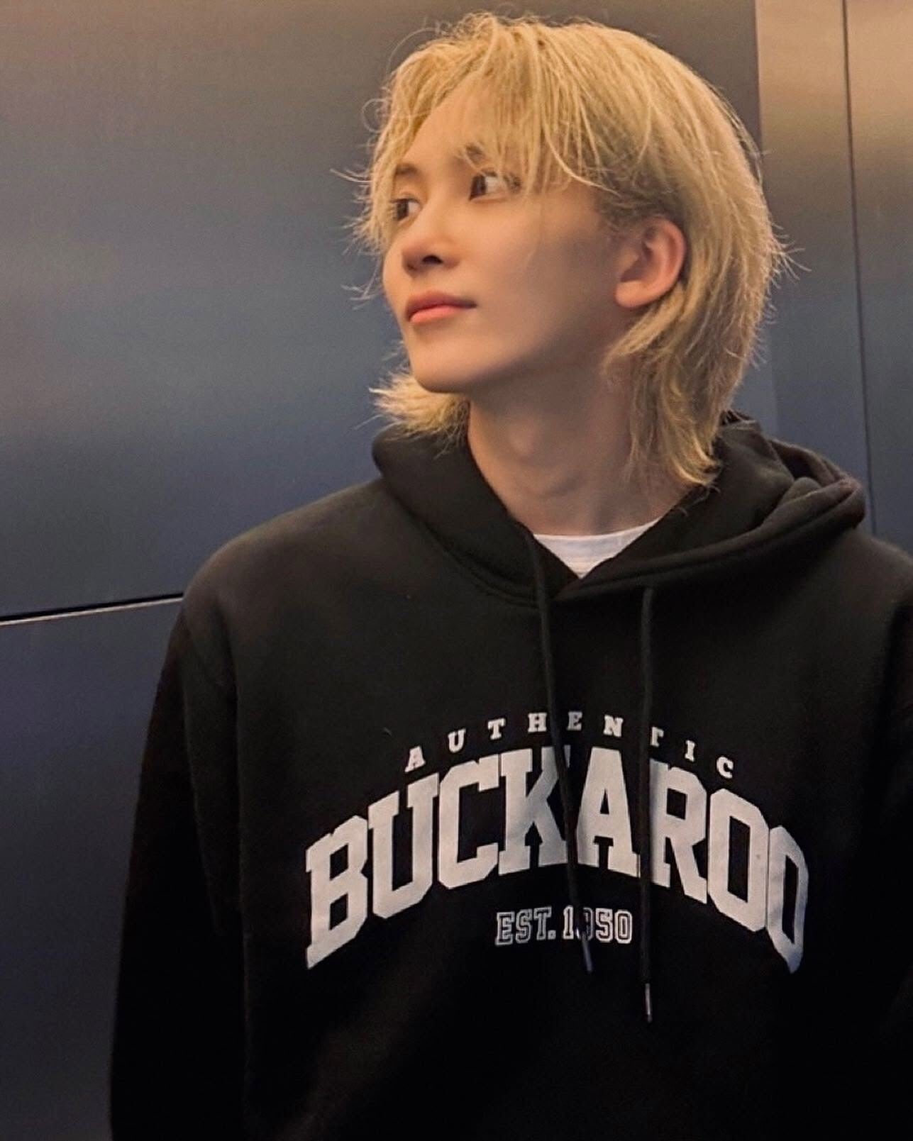 ★SEVENTEEN ジョンハン着用★ BUCKAROO Basic Applique Hoodie ☆SEVENTEEN ジョンハン 着用!!【BUCKAROO】Basic Applique