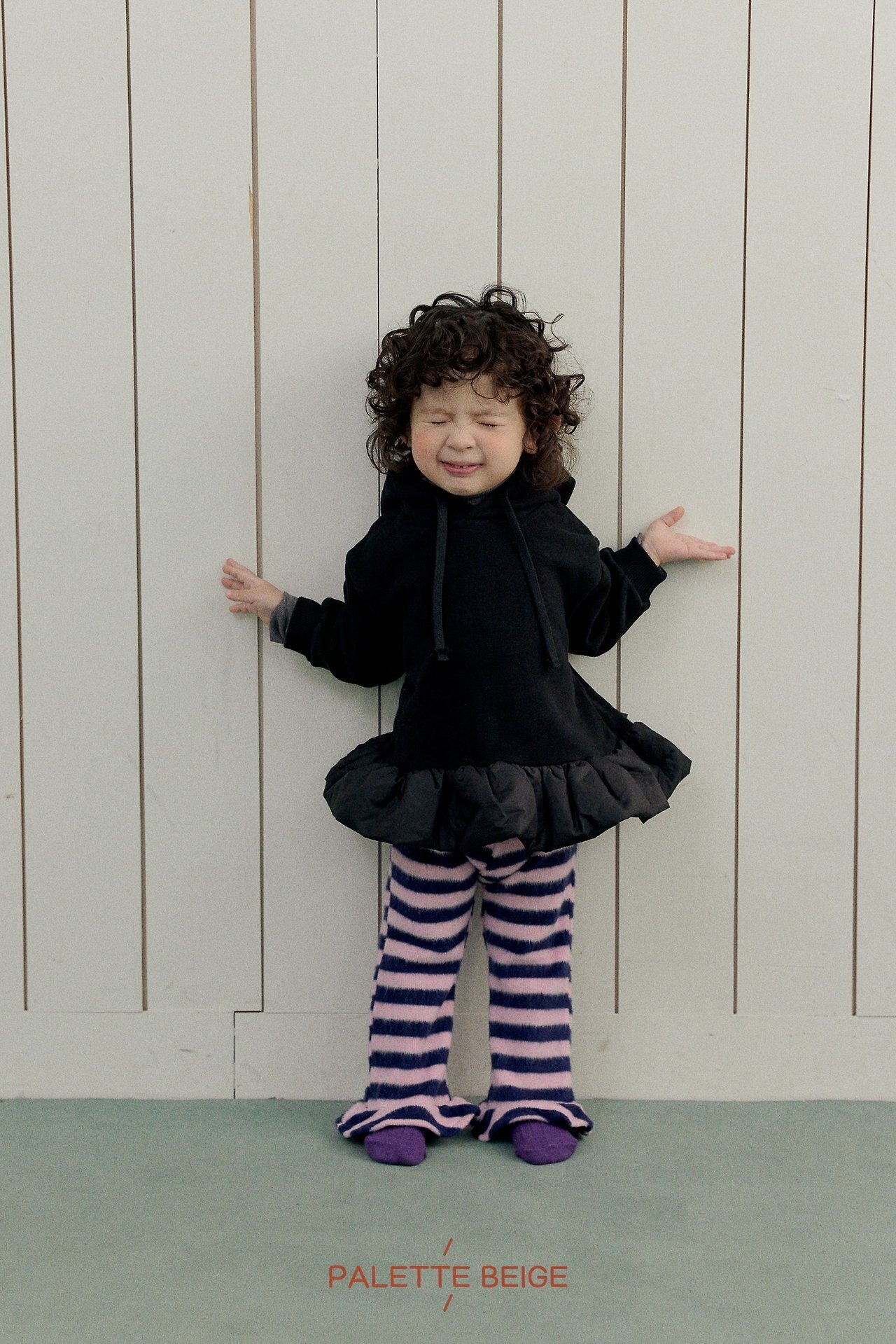 the beige［取寄］balloon hood onepiece 26winter
