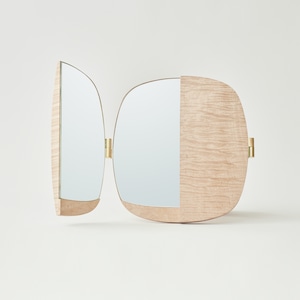 “profile” trifold mirror